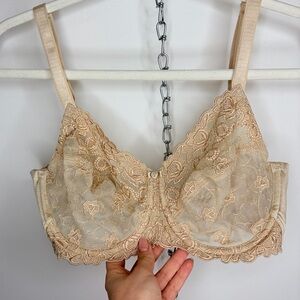 Wacoal Lace Bra in Soft Beige